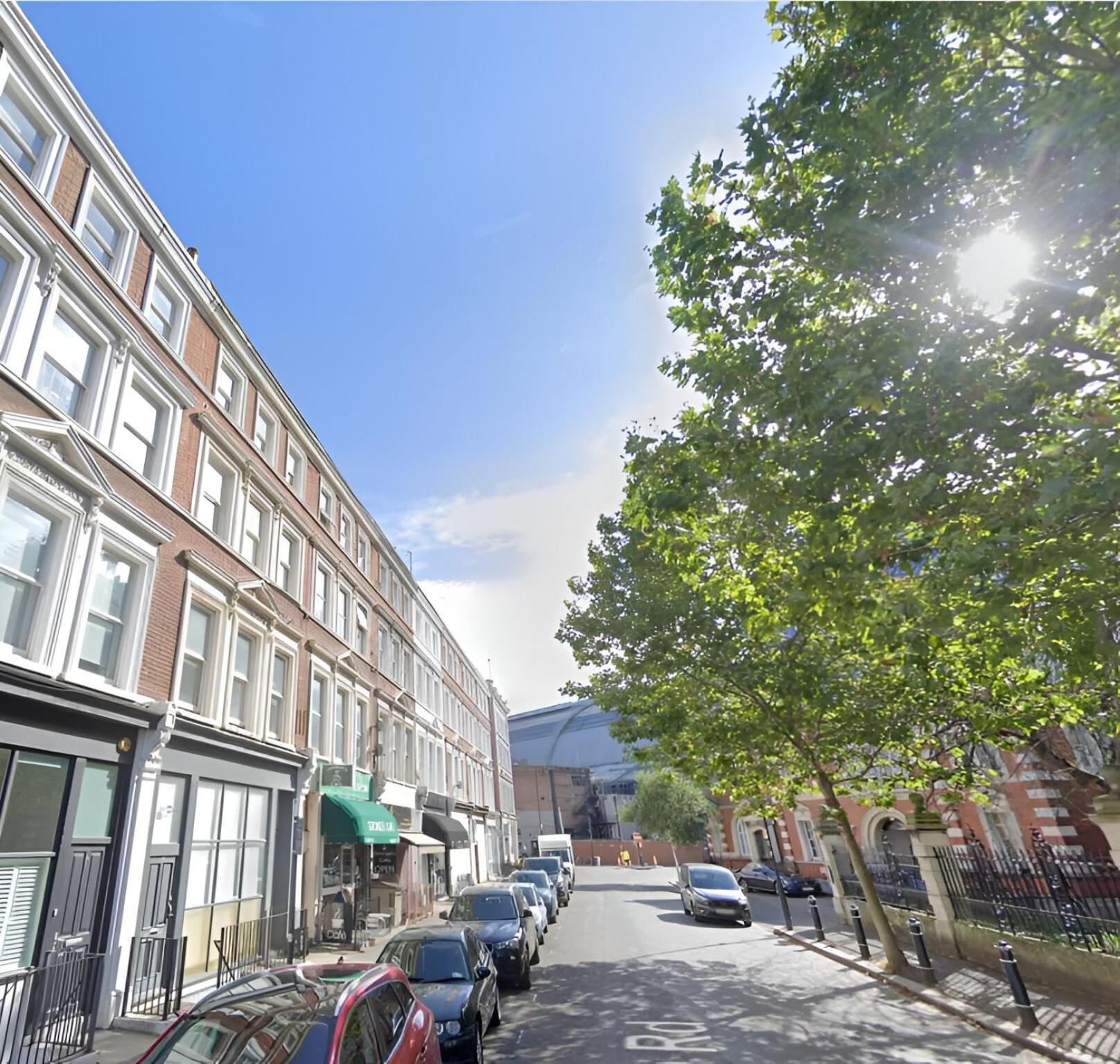 Bright And Airy One Bedroom Condo, Olympia, Kensington London Eksteriør billede